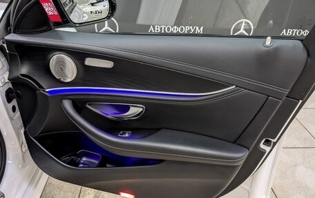 Mercedes-Benz E-Класс, 2019 год, 3 100 000 рублей, 24 фотография