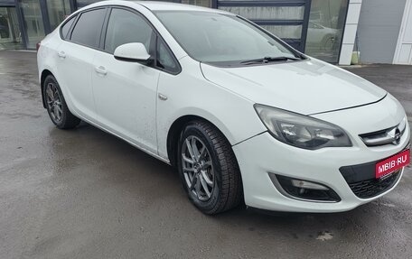 Opel Astra J, 2013 год, 890 000 рублей, 1 фотография