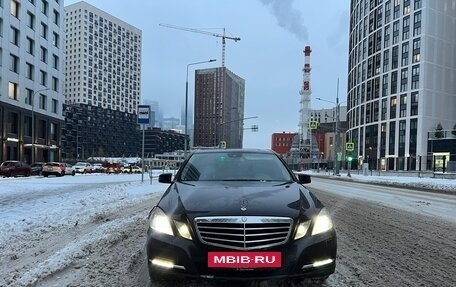 Mercedes-Benz E-Класс, 2011 год, 1 600 000 рублей, 6 фотография