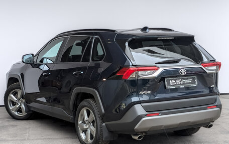 Toyota RAV4, 2019 год, 2 990 000 рублей, 7 фотография