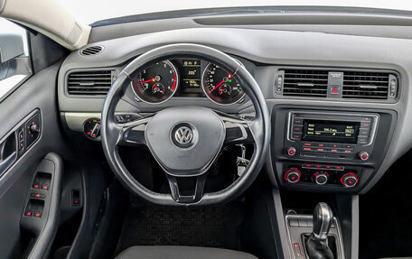 Volkswagen Jetta VI, 2016 год, 1 490 000 рублей, 25 фотография