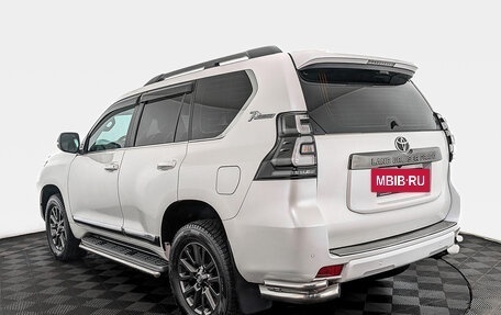 Toyota Land Cruiser Prado 150 рестайлинг 2, 2020 год, 6 595 000 рублей, 7 фотография