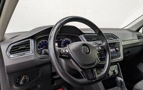 Volkswagen Tiguan II, 2018 год, 2 745 000 рублей, 16 фотография