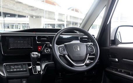 Honda Stepwgn IV, 2021 год, 2 170 000 рублей, 19 фотография