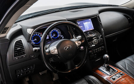 Infiniti QX70, 2014 год, 3 000 000 рублей, 14 фотография