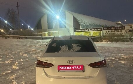 Hyundai Solaris II рестайлинг, 2017 год, 1 100 000 рублей, 8 фотография