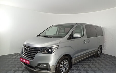 Hyundai Grand Starex Grand Starex I рестайлинг 2, 2018 год, 3 765 000 рублей, 1 фотография