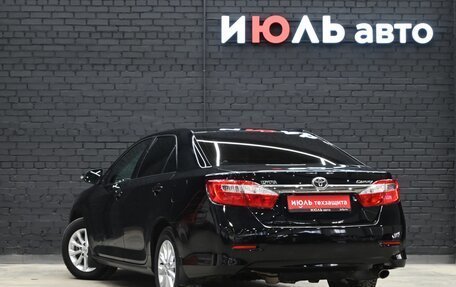 Toyota Camry, 2014 год, 2 140 000 рублей, 5 фотография