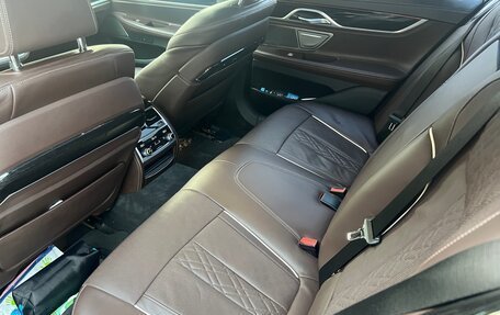 BMW 7 серия, 2018 год, 5 200 000 рублей, 10 фотография