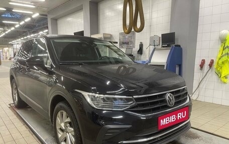 Volkswagen Tiguan II, 2021 год, 3 490 000 рублей, 6 фотография