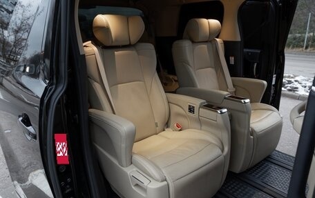 Toyota Alphard III, 2018 год, 4 900 000 рублей, 17 фотография