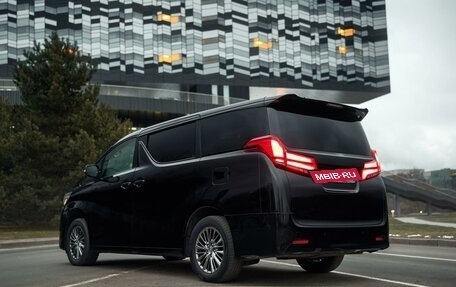 Toyota Alphard III, 2018 год, 4 900 000 рублей, 31 фотография