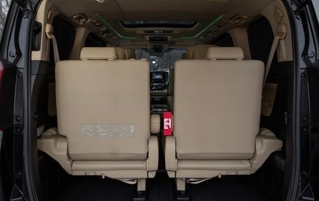 Toyota Alphard III, 2018 год, 4 900 000 рублей, 27 фотография