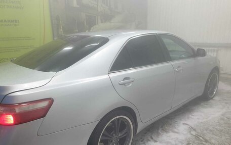 Toyota Camry, 2006 год, 980 000 рублей, 2 фотография