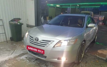 Toyota Camry, 2006 год, 980 000 рублей, 4 фотография