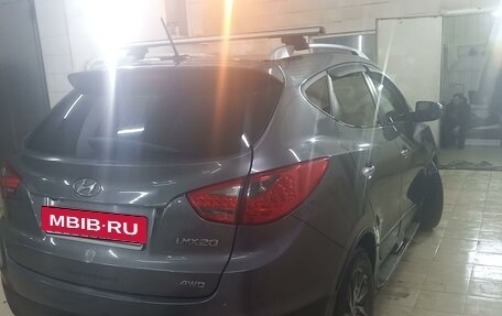 Hyundai Tucson III, 2010 год, 1 260 000 рублей, 17 фотография