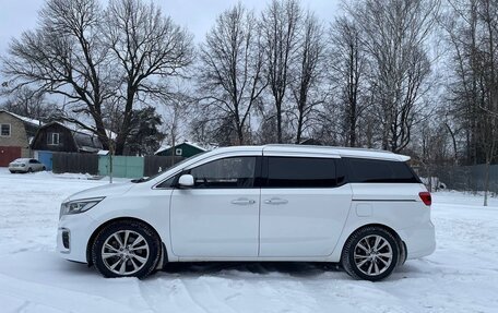 KIA Carnival III, 2019 год, 3 450 000 рублей, 2 фотография