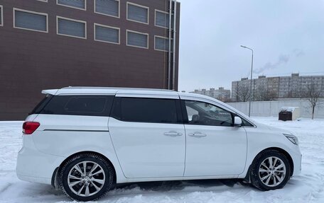 KIA Carnival III, 2019 год, 3 450 000 рублей, 6 фотография