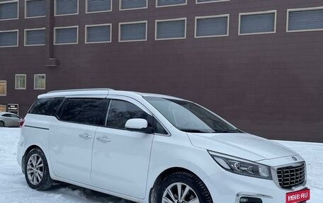 KIA Carnival III, 2019 год, 3 450 000 рублей, 7 фотография