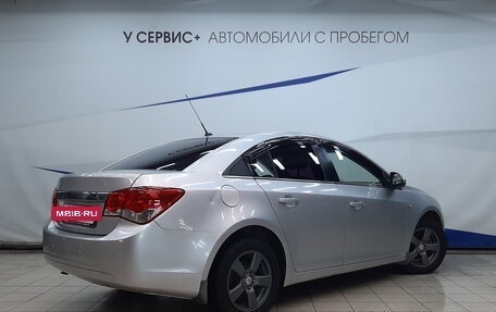 Chevrolet Cruze II, 2011 год, 650 000 рублей, 3 фотография