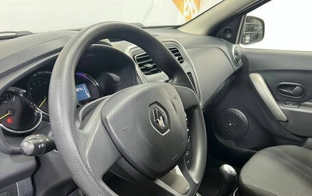 Renault Logan II, 2015 год, 785 000 рублей, 19 фотография