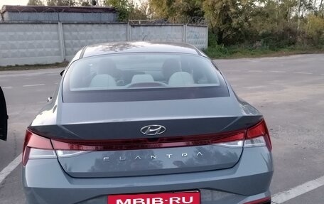 Hyundai Elantra, 2021 год, 2 900 000 рублей, 8 фотография