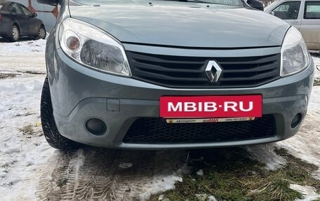 Renault Sandero I, 2011 год, 660 000 рублей, 2 фотография