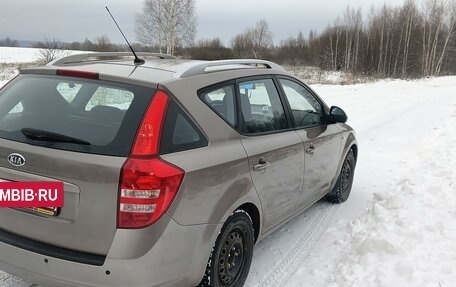 KIA cee'd I рестайлинг, 2008 год, 700 000 рублей, 10 фотография