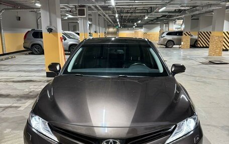 Toyota Camry, 2018 год, 2 900 000 рублей, 3 фотография