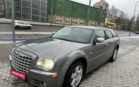 Chrysler 300C II, 2006 год, 1 510 000 рублей, 16 фотография