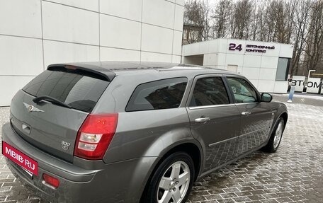 Chrysler 300C II, 2006 год, 1 510 000 рублей, 18 фотография