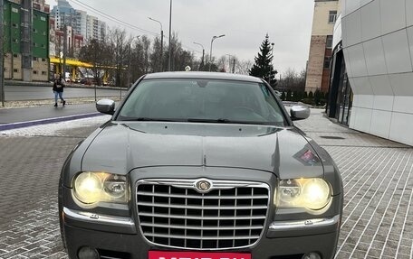 Chrysler 300C II, 2006 год, 1 510 000 рублей, 6 фотография