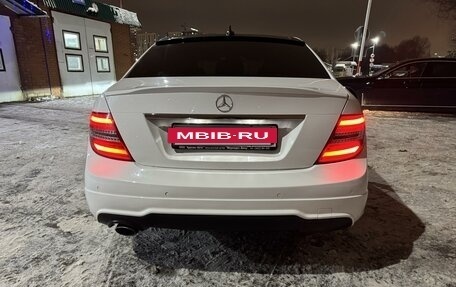 Mercedes-Benz C-Класс, 2013 год, 1 750 000 рублей, 5 фотография