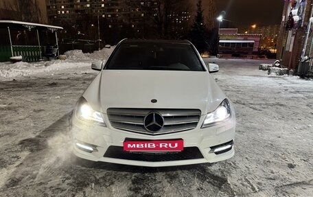 Mercedes-Benz C-Класс, 2013 год, 1 750 000 рублей, 2 фотография