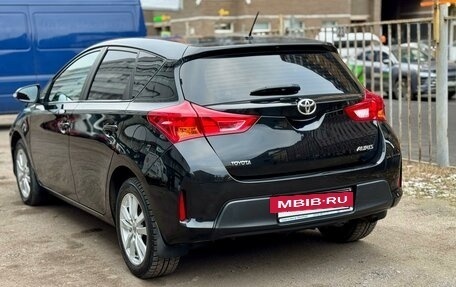 Toyota Auris II, 2014 год, 1 370 000 рублей, 12 фотография