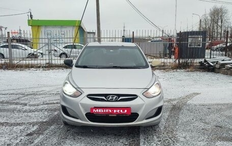 Hyundai Solaris II рестайлинг, 2012 год, 730 000 рублей, 2 фотография