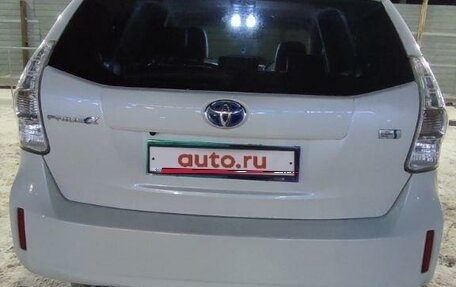 Toyota Prius, 2012 год, 1 300 000 рублей, 14 фотография