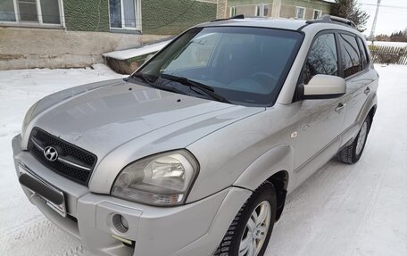 Hyundai Tucson III, 2007 год, 980 000 рублей, 3 фотография