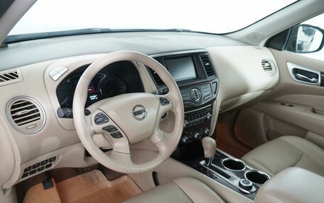 Nissan Pathfinder, 2015 год, 1 650 000 рублей, 12 фотография