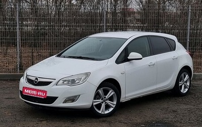 Opel Astra J, 2011 год, 700 000 рублей, 1 фотография