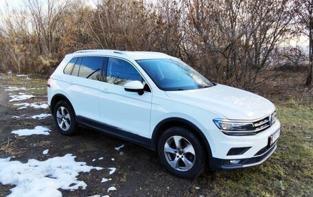 Volkswagen Tiguan II, 2017 год, 2 450 000 рублей, 2 фотография