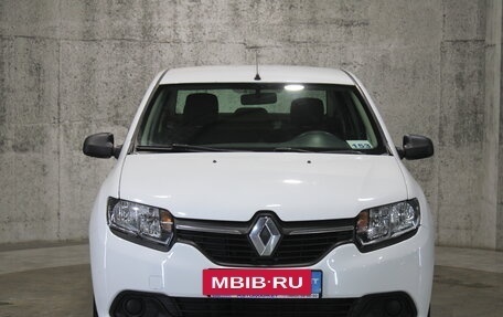 Renault Logan II, 2015 год, 815 000 рублей, 2 фотография