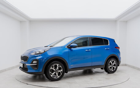 KIA Sportage IV рестайлинг, 2021 год, 2 390 000 рублей, 1 фотография