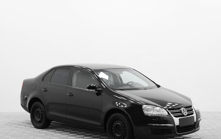 Volkswagen Jetta VI, 2010 год, 715 000 рублей, 3 фотография