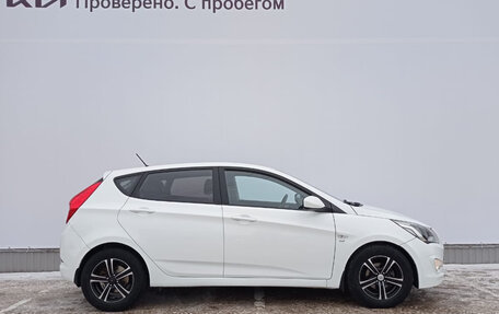 Hyundai Solaris II рестайлинг, 2015 год, 1 100 000 рублей, 4 фотография