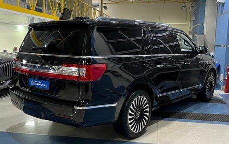 Lincoln Navigator, 2019 год, 9 999 000 рублей, 5 фотография