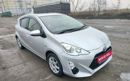 Toyota Aqua I, 2016 год, 1 250 000 рублей, 2 фотография