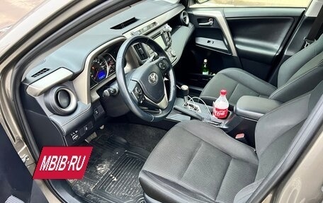 Toyota RAV4, 2014 год, 1 885 000 рублей, 8 фотография