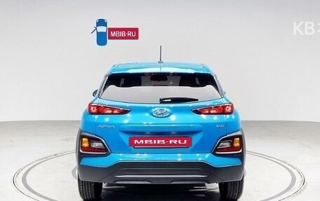 Hyundai Kona I, 2020 год, 1 620 000 рублей, 3 фотография