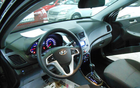 Hyundai Solaris II рестайлинг, 2013 год, 998 000 рублей, 7 фотография